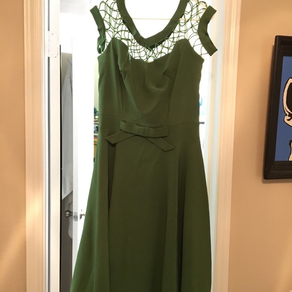 Tatyana with only a wink dress - Picture 4 of 4